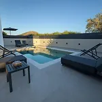 Aventine - Luxury Residences With Private Pools Διαμέρισμα *