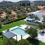 Aventine - Luxury Residences With Private Pools Διαμέρισμα Καλυθιές