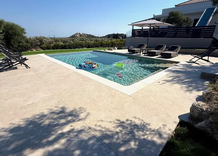 아파트 Aventine - Luxury Residences With Private Pools Kalithies