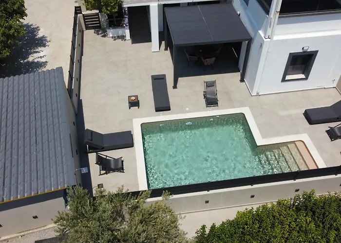 Aventine - Luxury Residences With Private Pools *