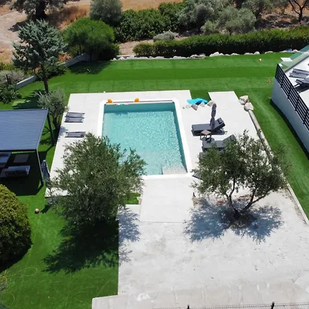 Aventine - Luxury Residences With Private Pools Appartement *