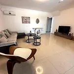 Aventine - Luxury Residences With Private Pools Apartment