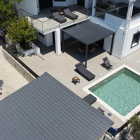 Aventine - Luxury Residences With Private Pools Kalithies