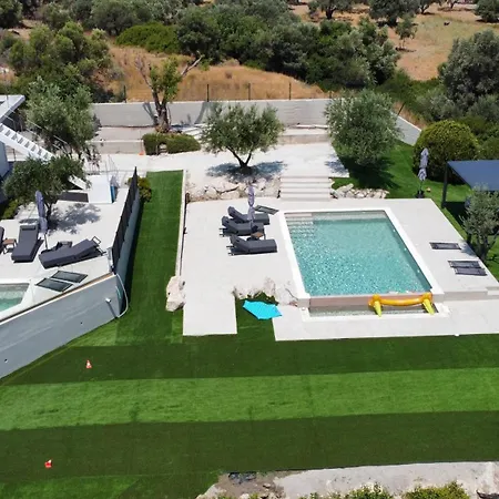 Aventine - Luxury Residences With Private Pools *