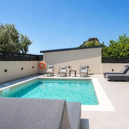 Apartament Aventine - Luxury Residences With Private Pools Kalithies