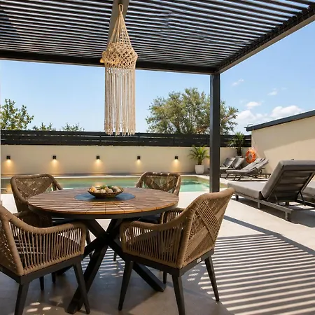Aventine - Luxury Residences With Private Pools Apartament