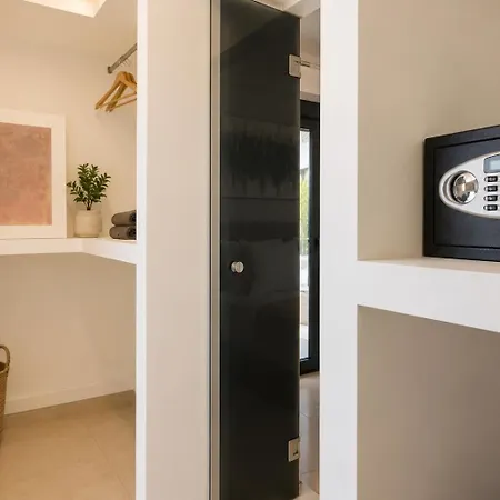 Apartament Aventine - Luxury Residences With Private Pools *