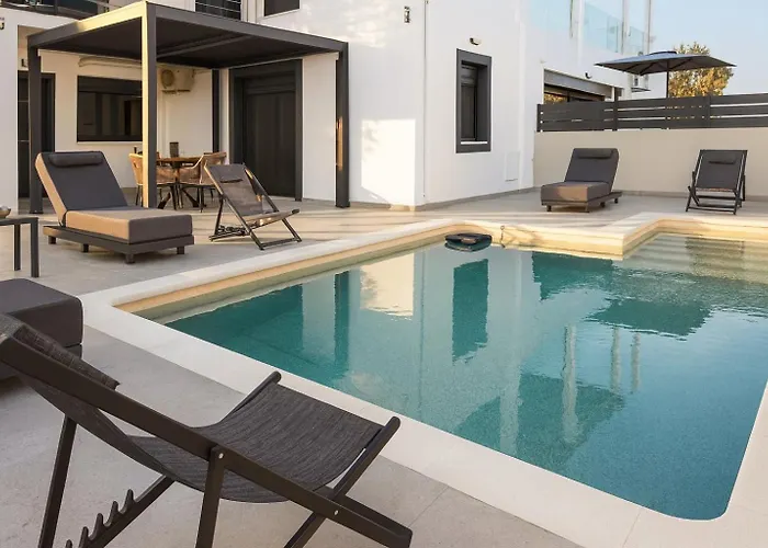 Aventine - Luxury Residences With Private Pools