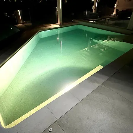 Aventine - Luxury Residences With Private Pools Lägenhet