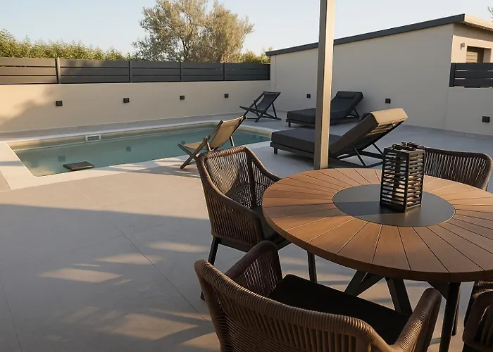 Aventine - Luxury Residences With Private Pools Kalithies