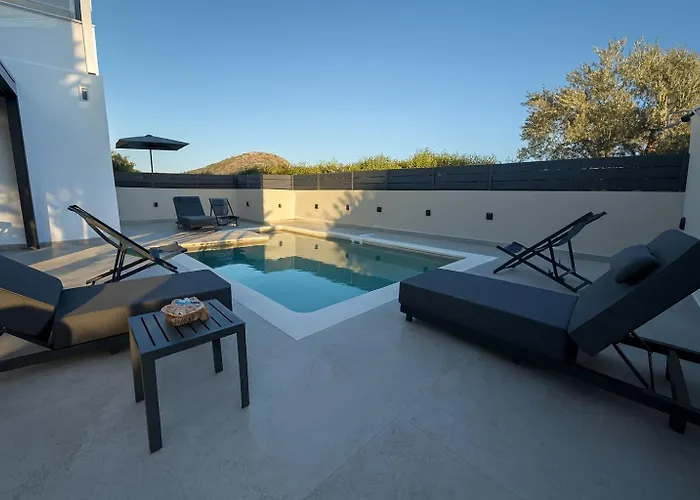 Aventine - Luxury Residences With Private Pools 公寓 *