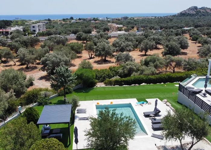 Aventine - Luxury Residences With Private Pools 公寓 *